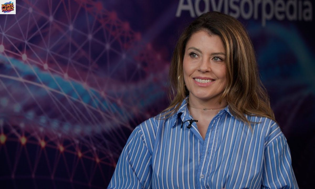 Heather Holmes Bio, FOX, Age, Family, Husband, Height, Net Worth, Salary